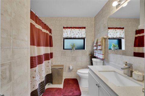 Купить таунхаус в Лодерхилл, Флорида 2 спальни, 137.5м2, № 1897750 - фото 4