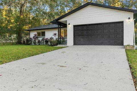 House in Brooksville, Florida 3 bedrooms, 118.45 sq.m. № 2212926 - photo 24