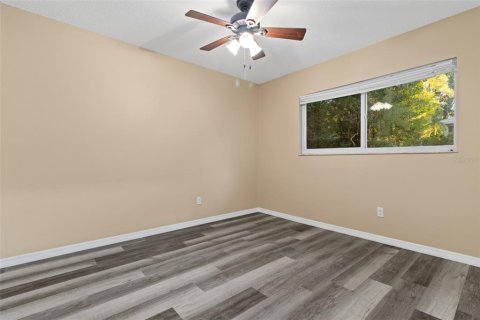 House in Brooksville, Florida 3 bedrooms, 118.45 sq.m. № 2212926 - photo 8