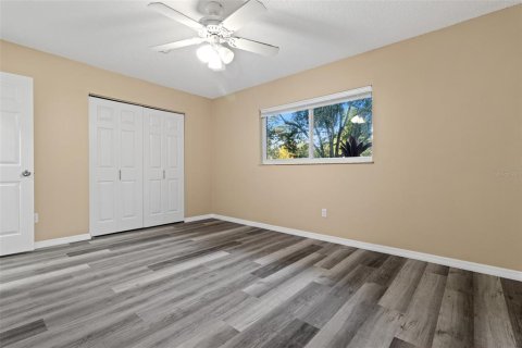 House in Brooksville, Florida 3 bedrooms, 118.45 sq.m. № 2212926 - photo 7