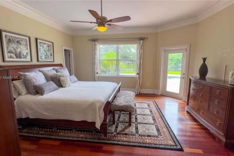 House in Davie, Florida 5 bedrooms, 293.01 sq.m. № 1921996 - photo 20