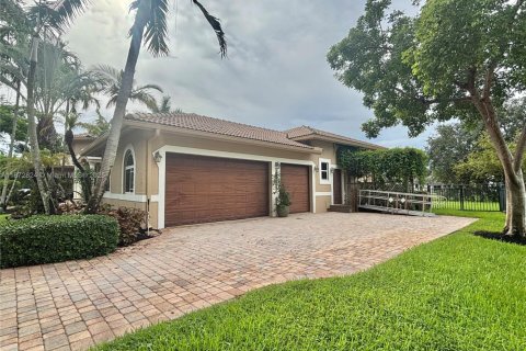 House in Davie, Florida 5 bedrooms, 293.01 sq.m. № 1921996 - photo 4