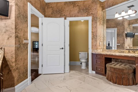 House in Davie, Florida 5 bedrooms, 293.01 sq.m. № 1921996 - photo 19