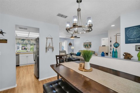 House in Palm Harbor, Florida 2 bedrooms, 113.71 sq.m. № 1636255 - photo 8