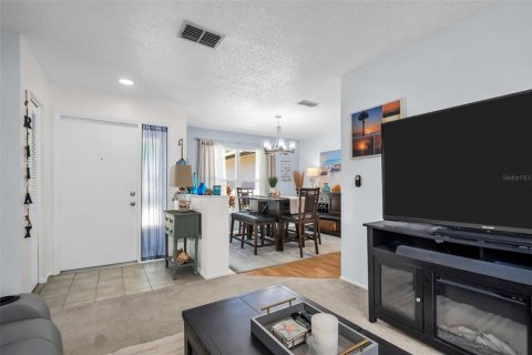 House in Palm Harbor, Florida 2 bedrooms, 113.71 sq.m. № 1636255 - photo 5