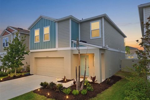 House in Fish Hawk, Florida 4 bedrooms, 191.56 sq.m. № 2099943