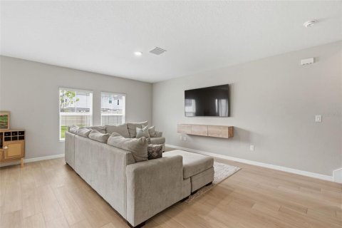 Casa en venta en Fish Hawk, Florida, 4 dormitorios, 191.56 m2 № 2099943 - foto 8