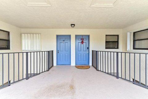 Copropriété à vendre à West Palm Beach, Floride: 2 chambres, 83.98 m2 № 2154303 - photo 19