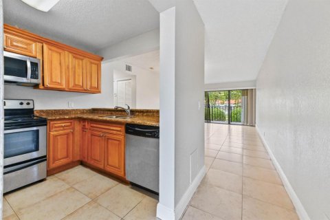 Condo à West Palm Beach, Floride, 2 chambres № 2154303