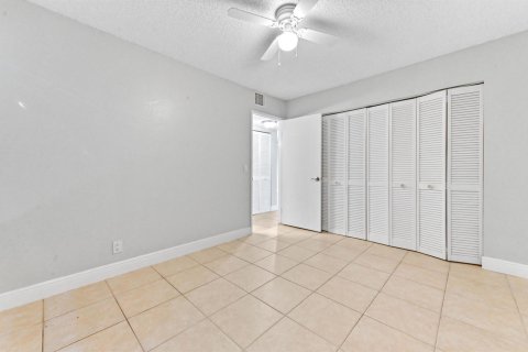 Copropriété à vendre à West Palm Beach, Floride: 2 chambres, 83.98 m2 № 2154303 - photo 11