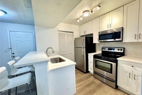 Condominio en alquiler en Orlando, Florida, 1 dormitorio, 66.43 m2 № 1873702 - foto 4