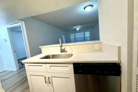 Condominio en alquiler en Orlando, Florida, 1 dormitorio, 66.43 m2 № 1873702 - foto 8