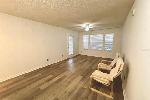 Condominio en alquiler en Orlando, Florida, 1 dormitorio, 66.43 m2 № 1873702 - foto 10
