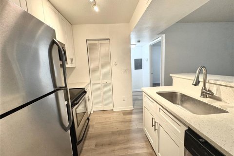 Condominio en alquiler en Orlando, Florida, 1 dormitorio, 66.43 m2 № 1873702 - foto 6