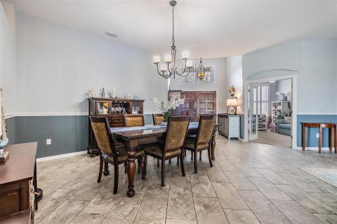 House in Valrico, Florida 4 bedrooms, 248.61 sq.m. № 1759862 - photo 10