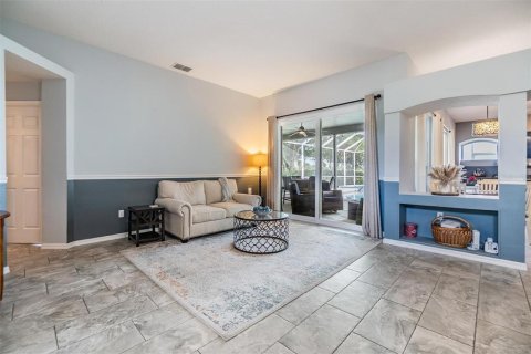 House in Valrico, Florida 4 bedrooms, 248.61 sq.m. № 1759862 - photo 13