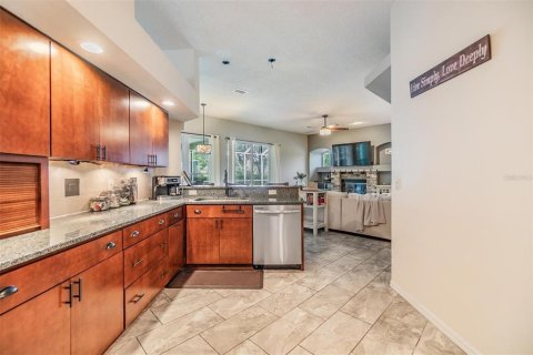 House in Valrico, Florida 4 bedrooms, 248.61 sq.m. № 1759862 - photo 23