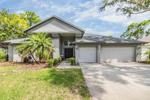 House in Valrico, Florida 4 bedrooms, 248.61 sq.m. № 1759862 - photo 6