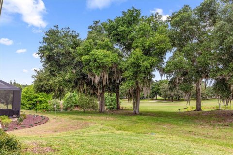 House in Lady Lake, Florida 4 bedrooms, 235.23 sq.m. № 2156661 - photo 4
