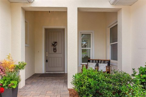 House in Lady Lake, Florida 4 bedrooms, 235.23 sq.m. № 2156661 - photo 6