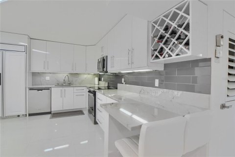 Condominio en venta en Delray Beach, Florida, 2 dormitorios, 117.06 m2 № 1767832 - foto 10