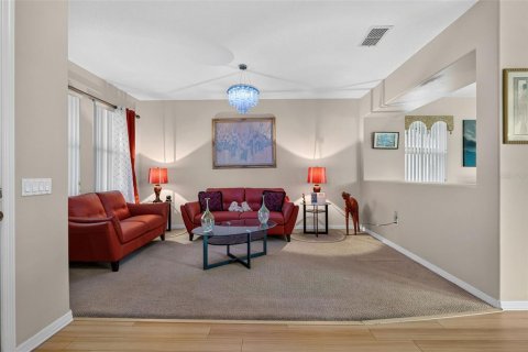 Casa en venta en Clermont, Florida, 3 dormitorios, 223.8 m2 № 2206500 - foto 4