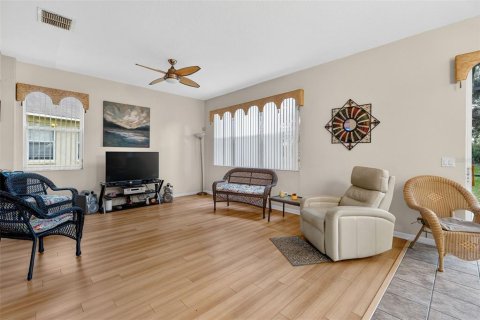 Casa en venta en Clermont, Florida, 3 dormitorios, 223.8 m2 № 2206500 - foto 9