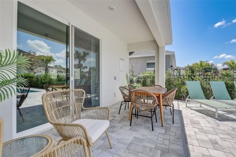 House in Kissimmee, Florida 6 bedrooms, 335.66 sq.m. № 1808032 - photo 20