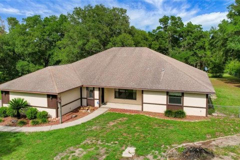 House in Lady Lake, Florida 4 bedrooms, 273.6 sq.m. № 1777311 - photo 2