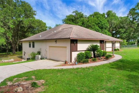 House in Lady Lake, Florida 4 bedrooms, 273.6 sq.m. № 1777311 - photo 3