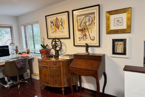 House in Plantation, Florida 3 bedrooms, 203.08 sq.m. № 1865316 - photo 18
