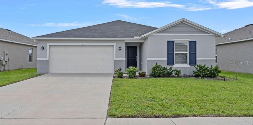 Дом в SUMMERLIN GROVES в Хейнс-Сити, Флорида 6 комнат, 146.69м2 № 1780493