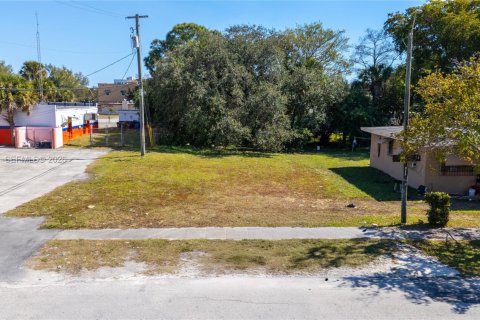 Terrain à vendre à Fort Lauderdale, Floride № 2010706 - photo 3