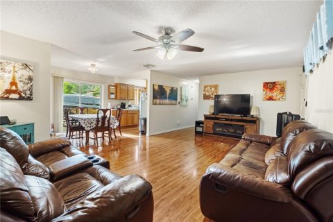 House in Ocoee, Florida 2 bedrooms, 114.46 sq.m. № 1900170 - photo 7