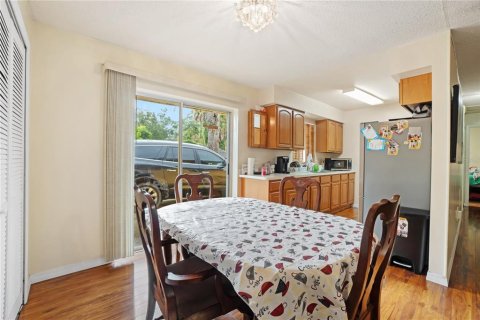 House in Ocoee, Florida 2 bedrooms, 114.46 sq.m. № 1900170 - photo 10