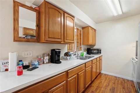 House in Ocoee, Florida 2 bedrooms, 114.46 sq.m. № 1900170 - photo 13