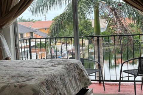 Condominio en venta en Hialeah, Florida, 2 dormitorios, 76.18 m2 № 1816521 - foto 17