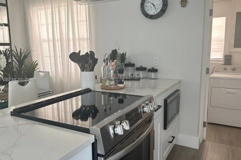 Villa ou maison à louer à Oakland Park, Floride: 3 chambres, 126.9 m2 № 1976955 - photo 13