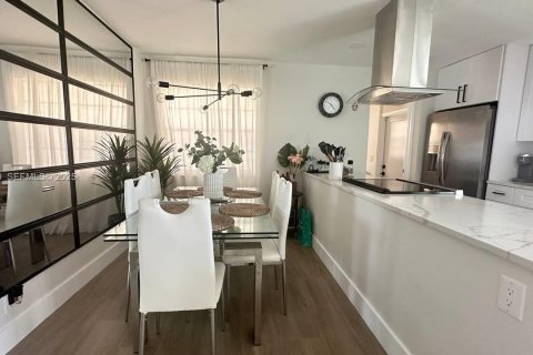 Villa ou maison à louer à Oakland Park, Floride: 3 chambres, 126.9 m2 № 1976955 - photo 11