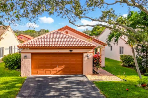Casa en Weston, Florida 3 dormitorios, 125.7 m2 № 2081133