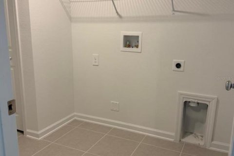 Casa en alquiler en Lake Wales, Florida, 4 dormitorios, 203.83 m2 № 1819241 - foto 23