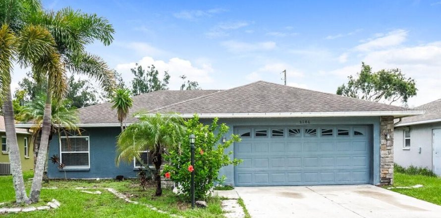 Casa en Sarasota, Florida 3 dormitorios, 135.82 m2 № 1918003
