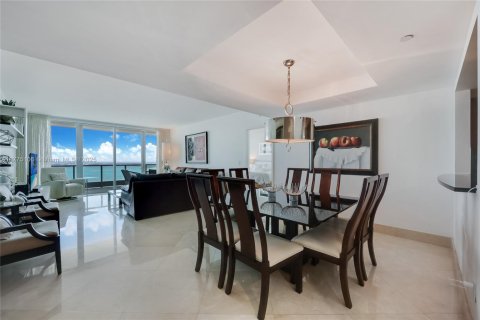 Condo in Miami, Florida, 3 bedrooms № 2153859 - photo 5