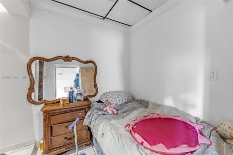 Купить виллу или дом в Хомстед, Флорида 5 спален, 148.46м2, № 2035688 - фото 13