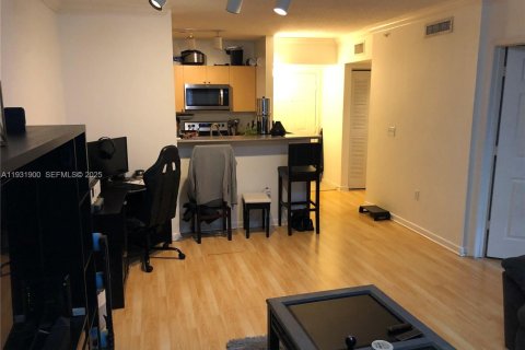 Condominio en venta en Hollywood, Florida, 1 dormitorio, 68.38 m2 № 1990388 - foto 7