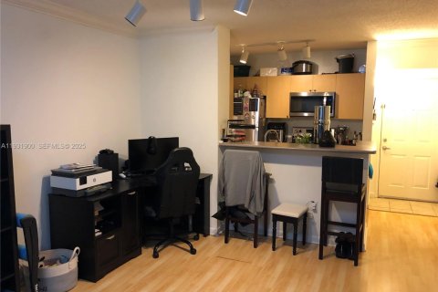 Condominio en venta en Hollywood, Florida, 1 dormitorio, 68.38 m2 № 1990388 - foto 6
