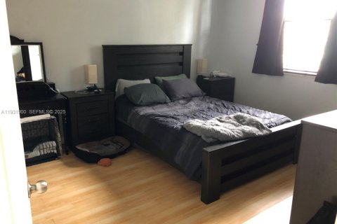 Condominio en venta en Hollywood, Florida, 1 dormitorio, 68.38 m2 № 1990388 - foto 10