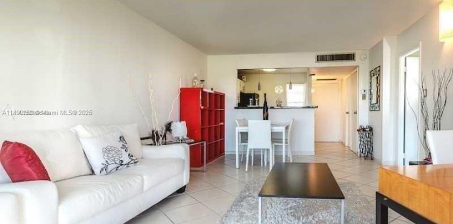 Condo à Aventura, Floride, 1 chambre  № 1945051