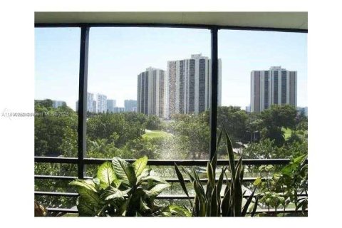 Copropriété à louer à Aventura, Floride: 1 chambre, 68.84 m2 № 1945051 - photo 5