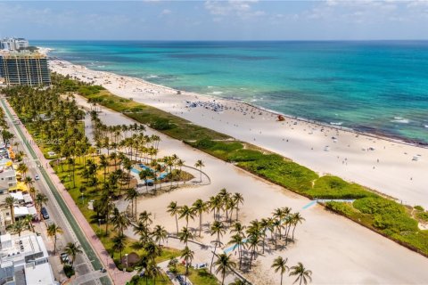 Condo in Miami Beach, Florida, 1 bedroom № 1959072 - photo 27